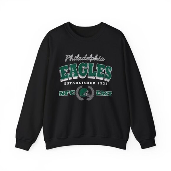 Vintage Philadelphia Eagles Football Crewneck Sweatshirt, Retro NFL Shirt Tee - Picture 1 of 2